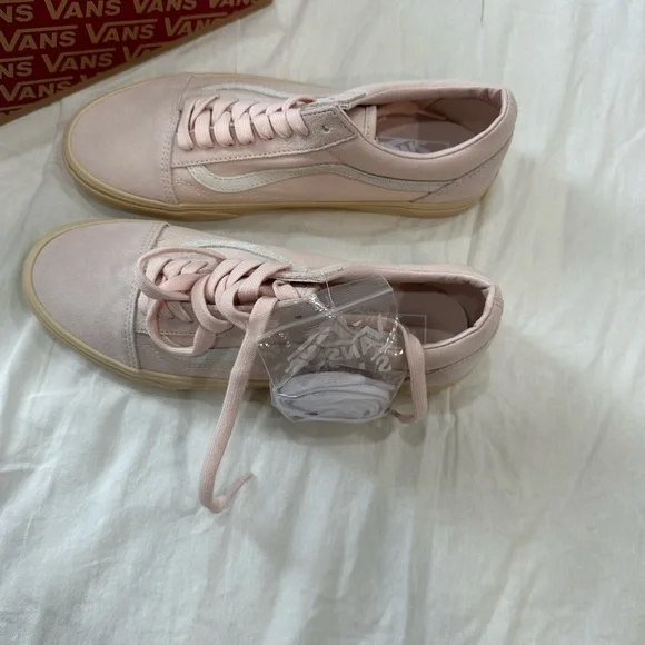 Vans Women's Blush Pink Sneakers - Picture 2 of 6